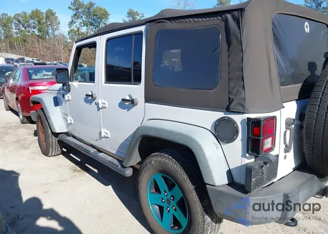 2013 Jeep Wrangler Unlimited Sport из США, поврежденный, VIN 1C4HJWDG0DL564665